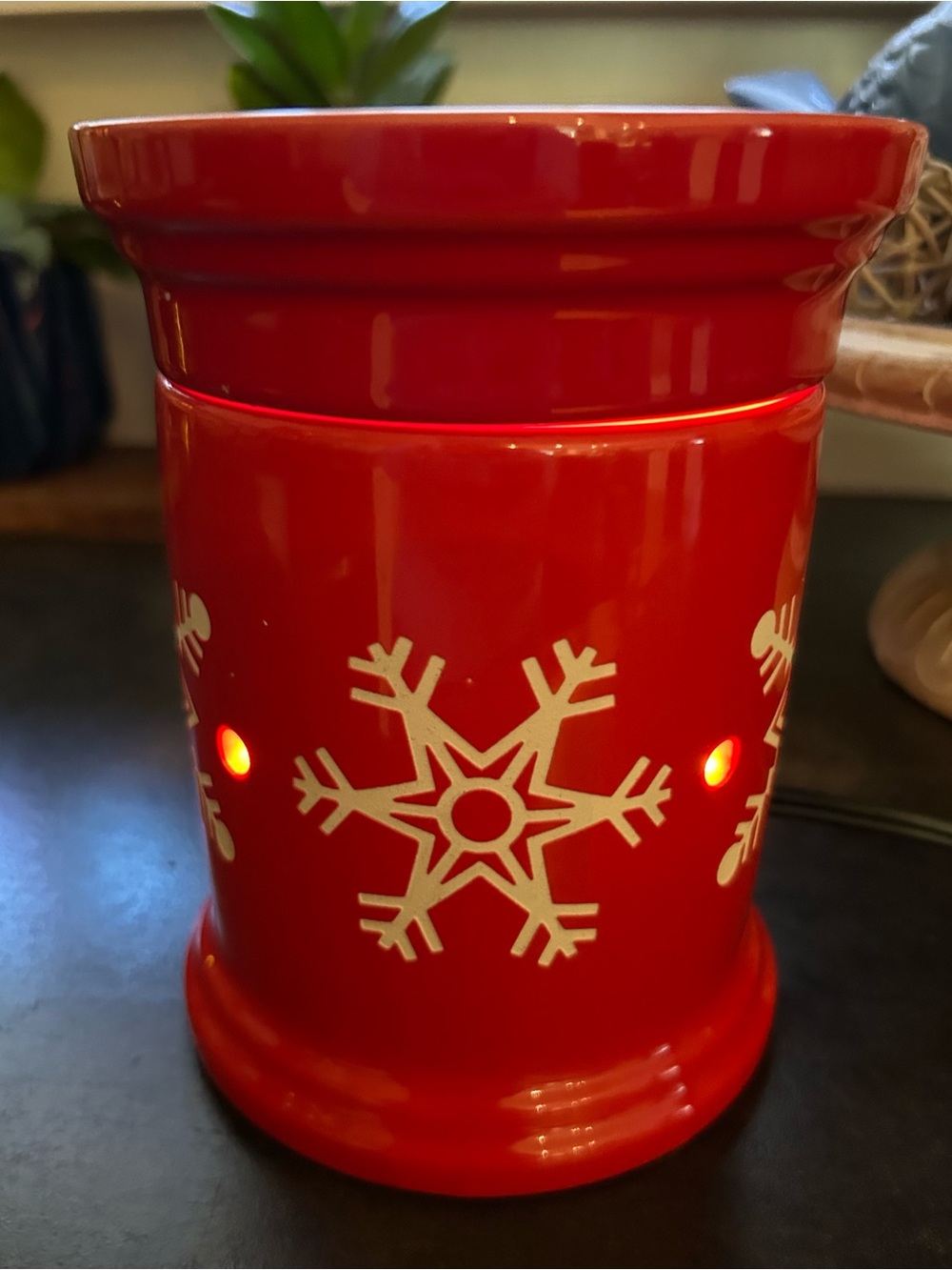Red & White Snowflake Winter Ceramic Wax Tart Candle Warmer